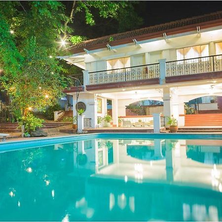 Dona Jovita Garden Resort Calamba  Exteriör bild