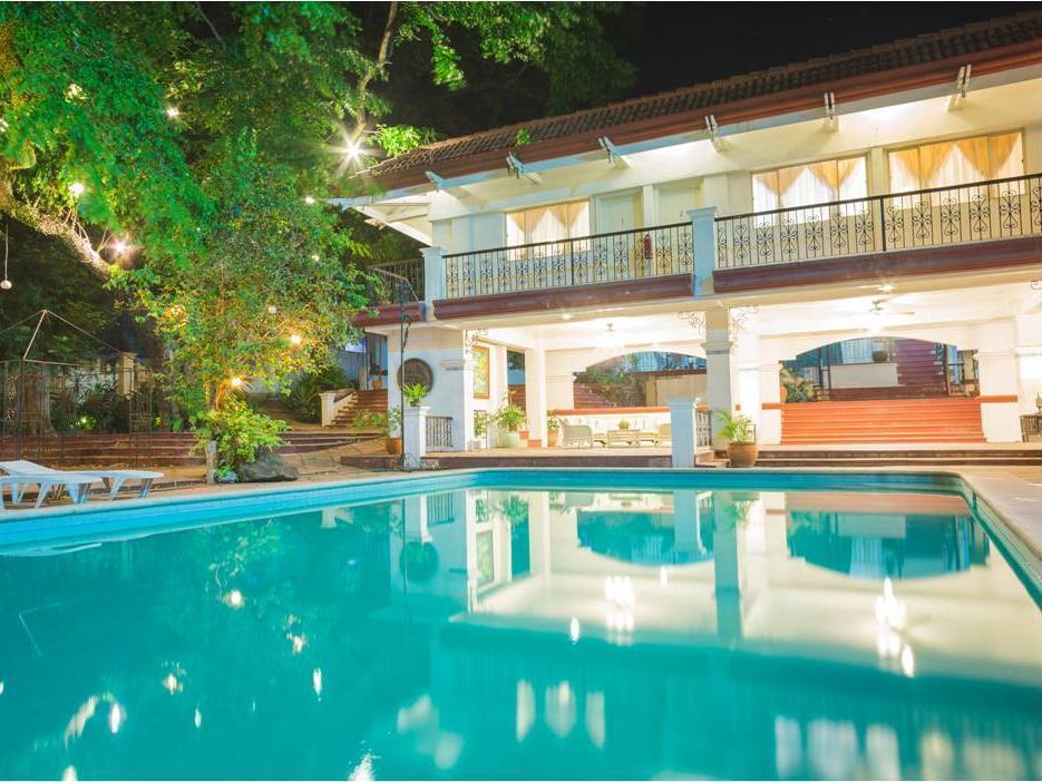 Dona Jovita Garden Resort Calamba  Exteriör bild